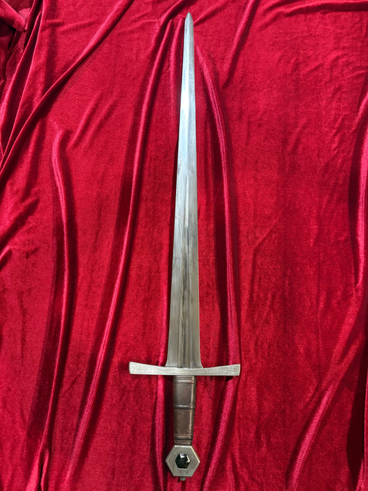 Type XIV hex arming sword